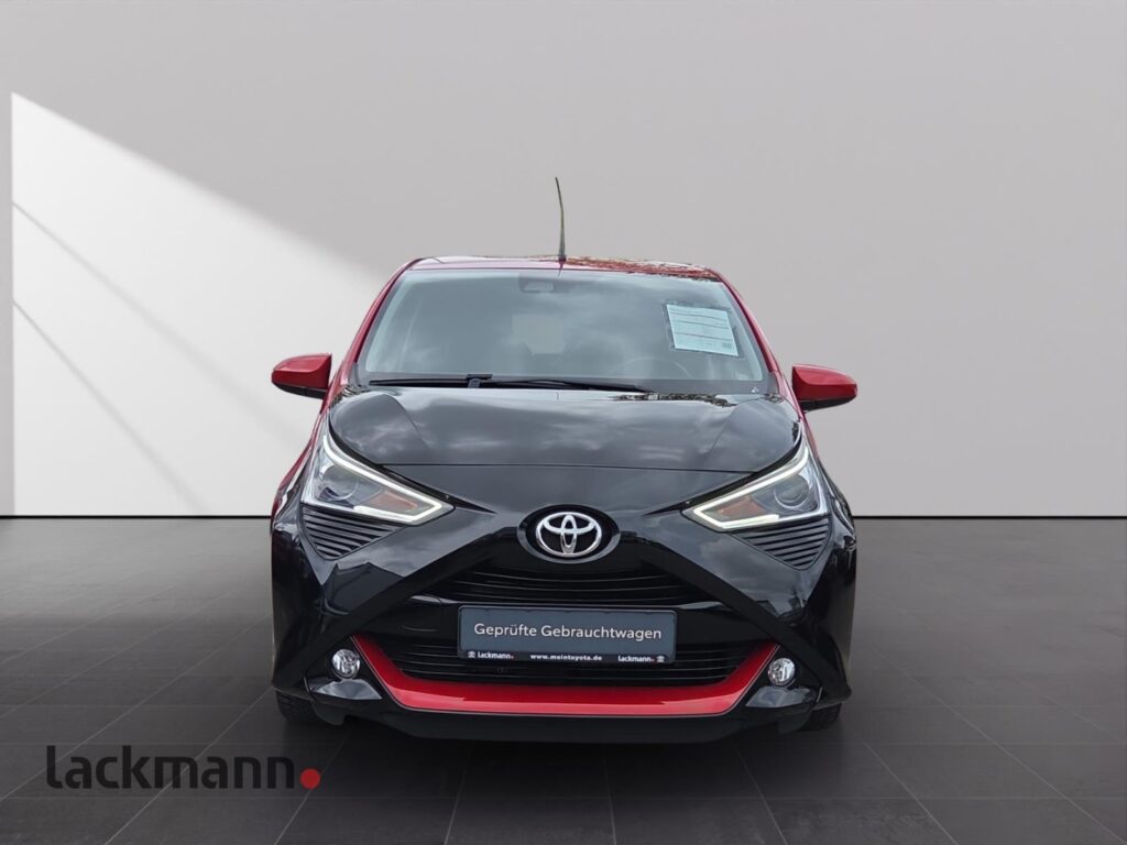 Toyota Aygo Exposé-Bild 2