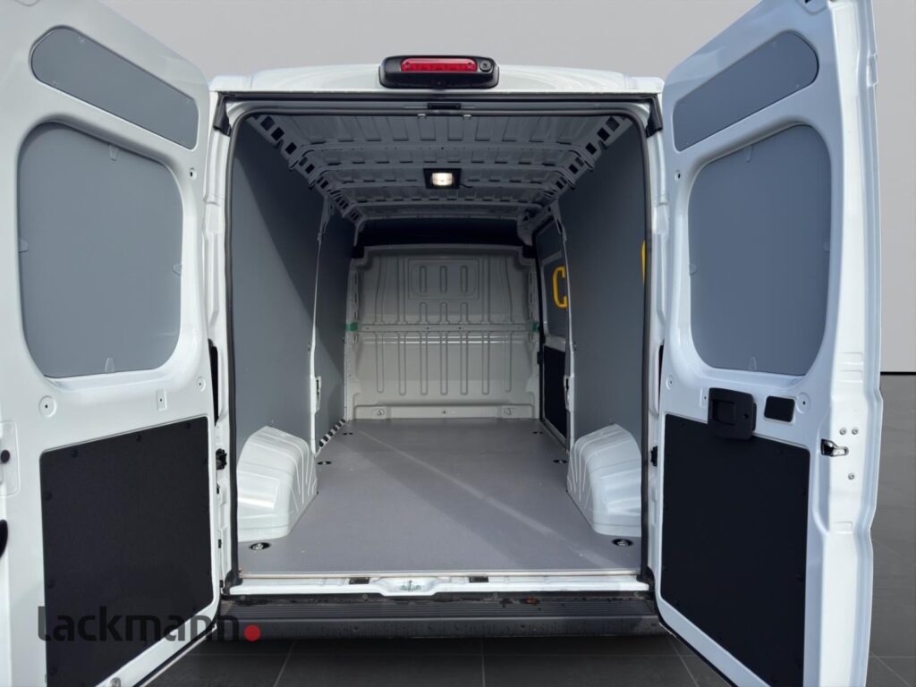 Toyota Proace Max Exposé-Bild 7