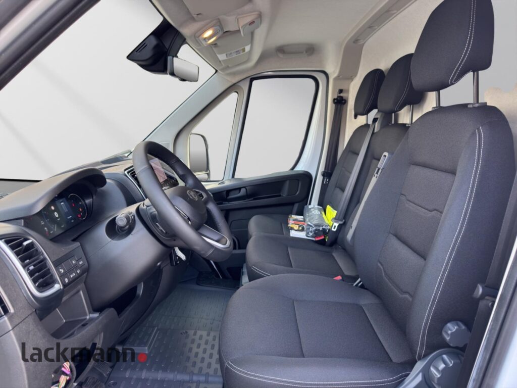 Toyota Proace Max Exposé-Bild 8