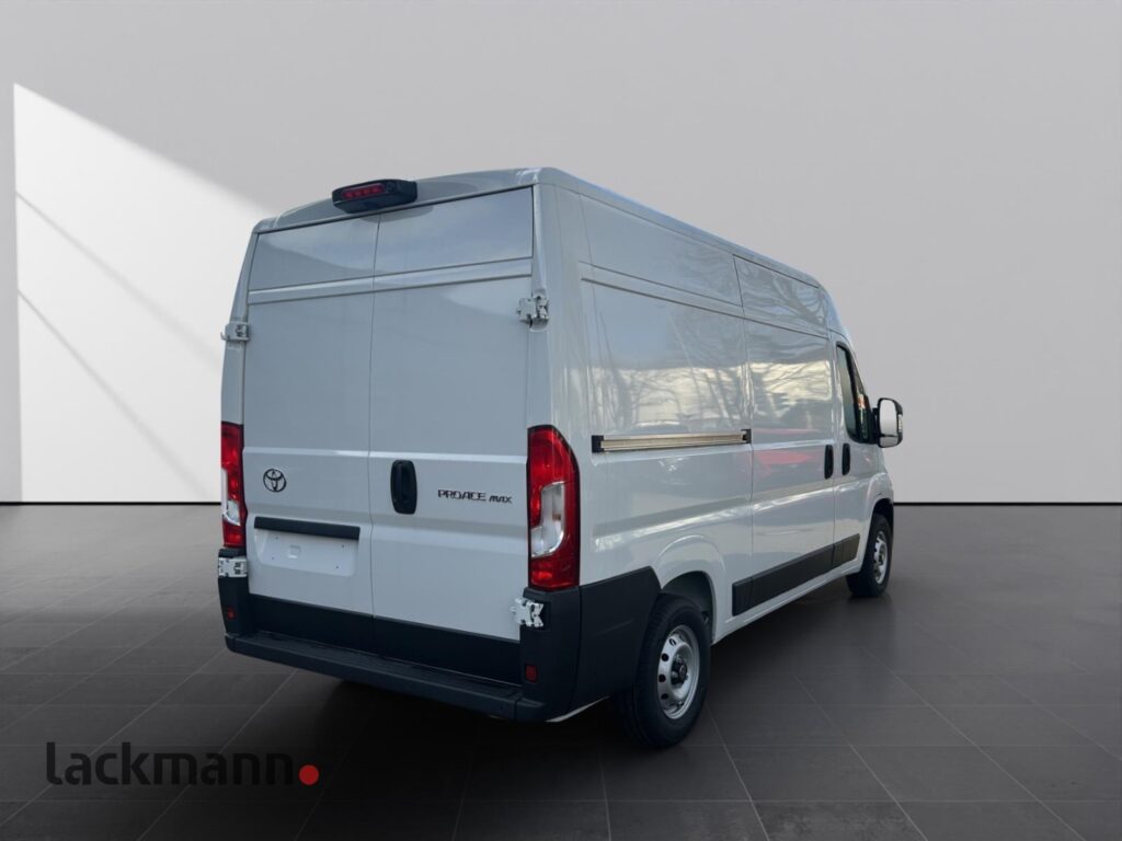 Toyota Proace Max Exposé-Bild 4