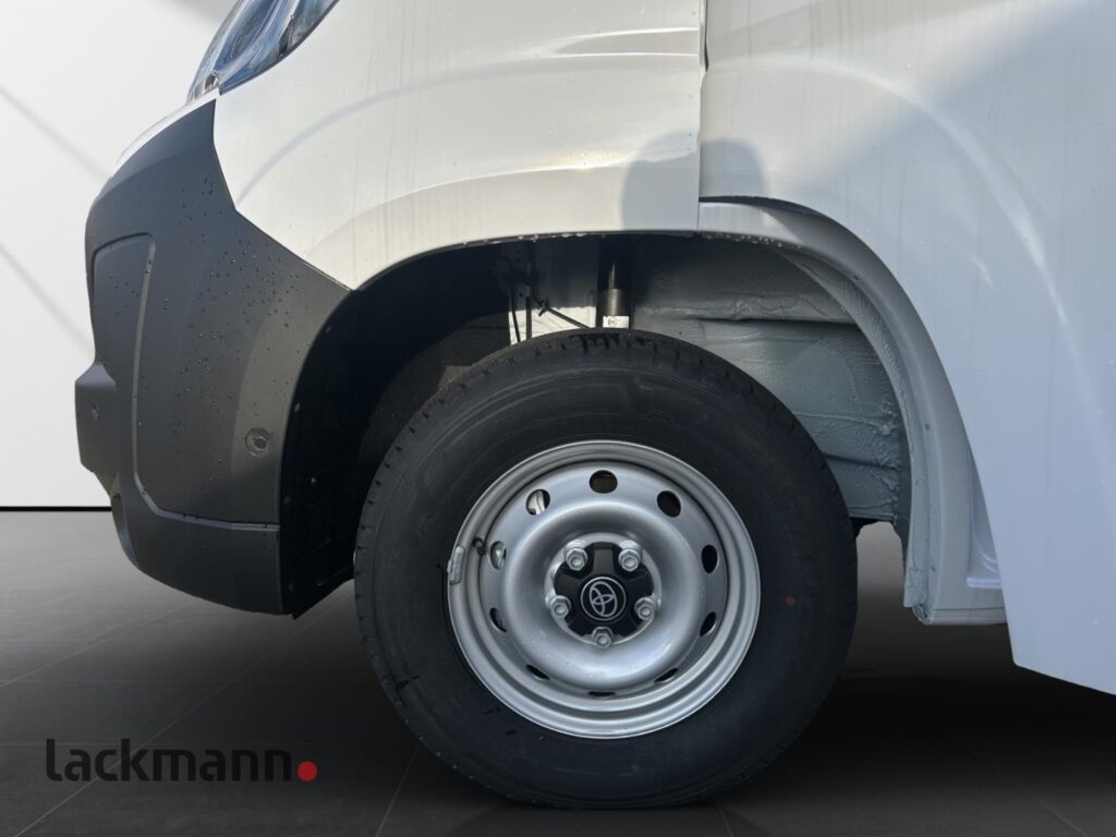 Toyota Proace Max Exposé-Bild 11
