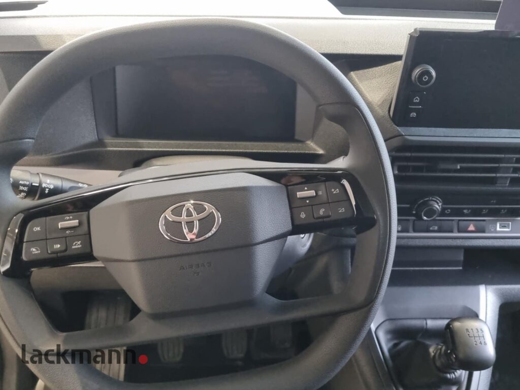 Toyota Proace Exposé-Bild 10