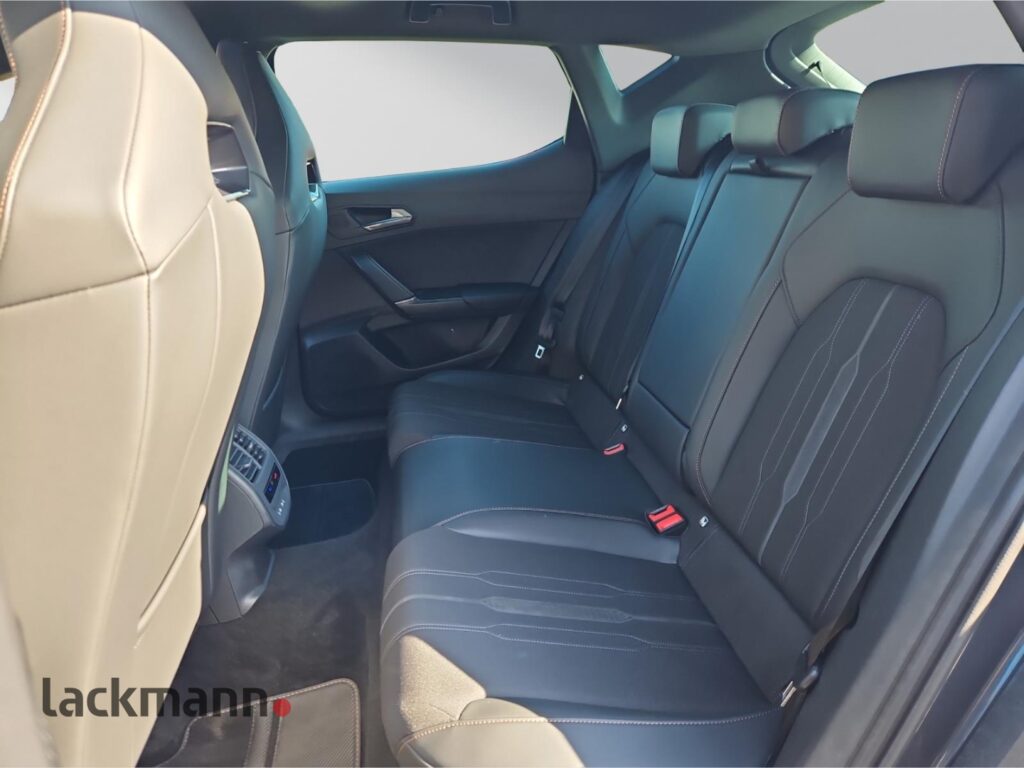 Cupra Leon Exposé-Bild 9