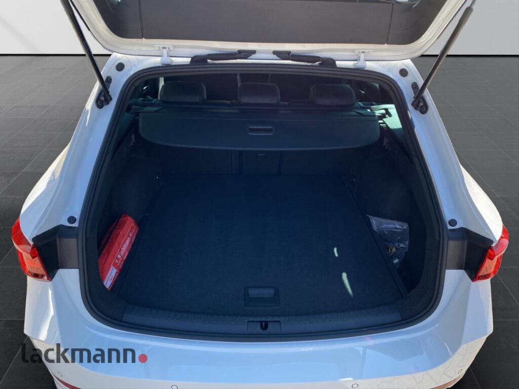 Cupra Leon Exposé-Bild 7