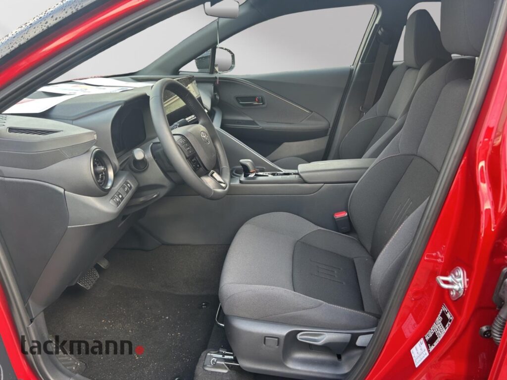 Toyota C-HR Exposé-Bild 8