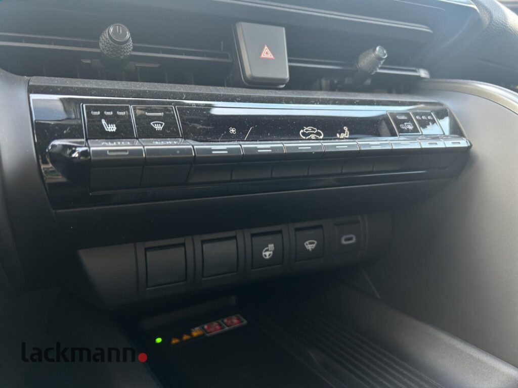 Toyota C-HR Exposé-Bild 13