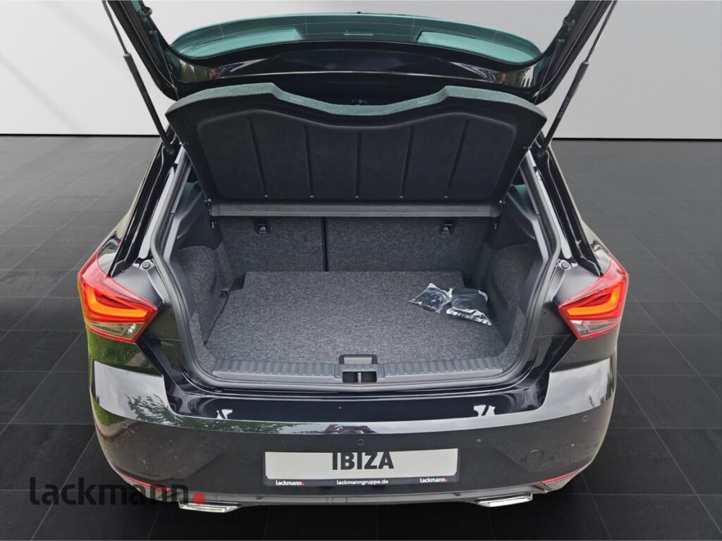 Seat Ibiza Exposé-Bild 7