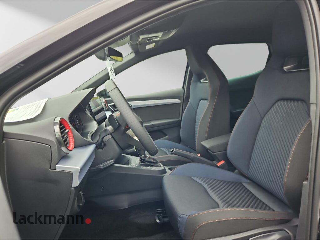 Seat Ibiza Exposé-Bild 8