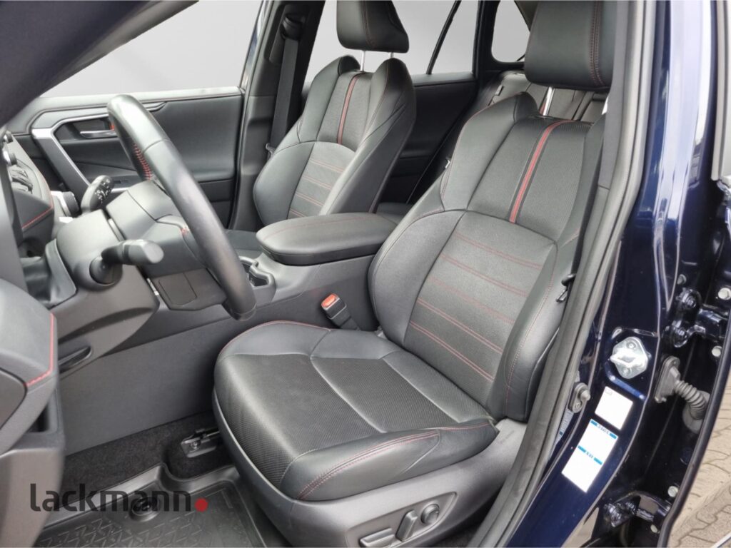 Toyota RAV 4 Exposé-Bild 8