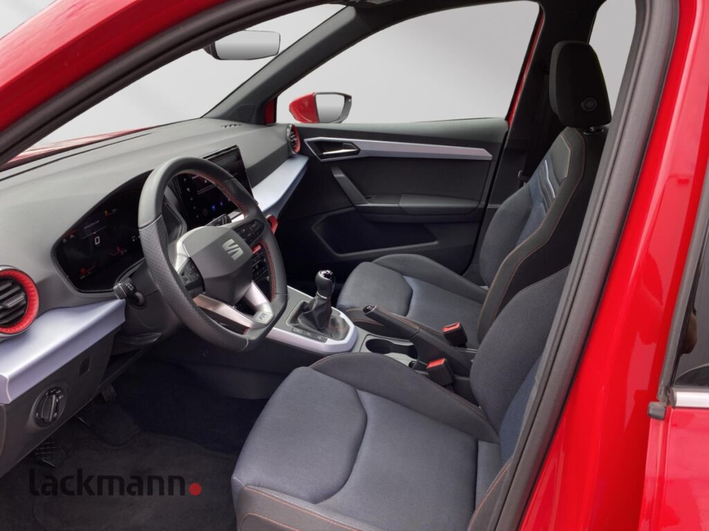 Seat Arona Exposé-Bild 8