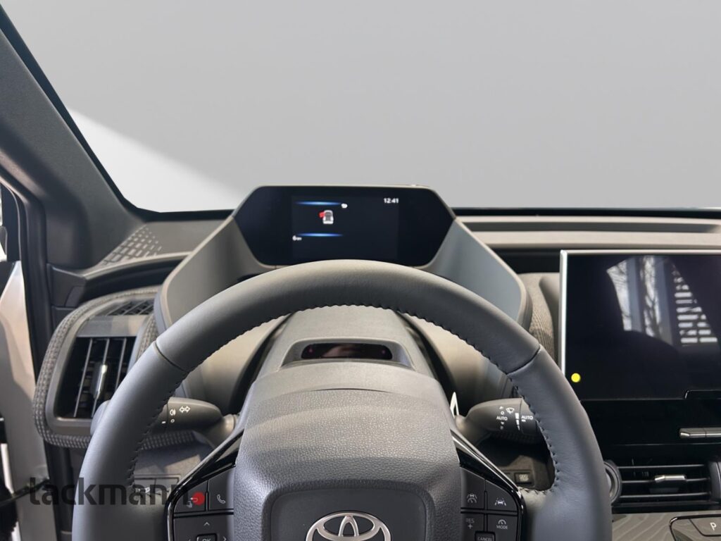 Toyota bz4X Exposé-Bild 14