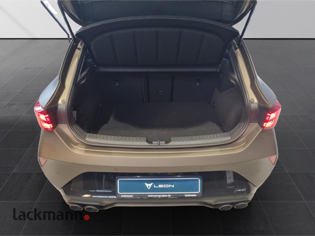 Cupra Leon Exposé-Bild 6