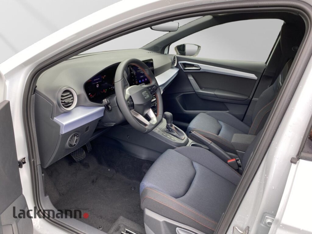 Seat Ibiza Exposé-Bild 8