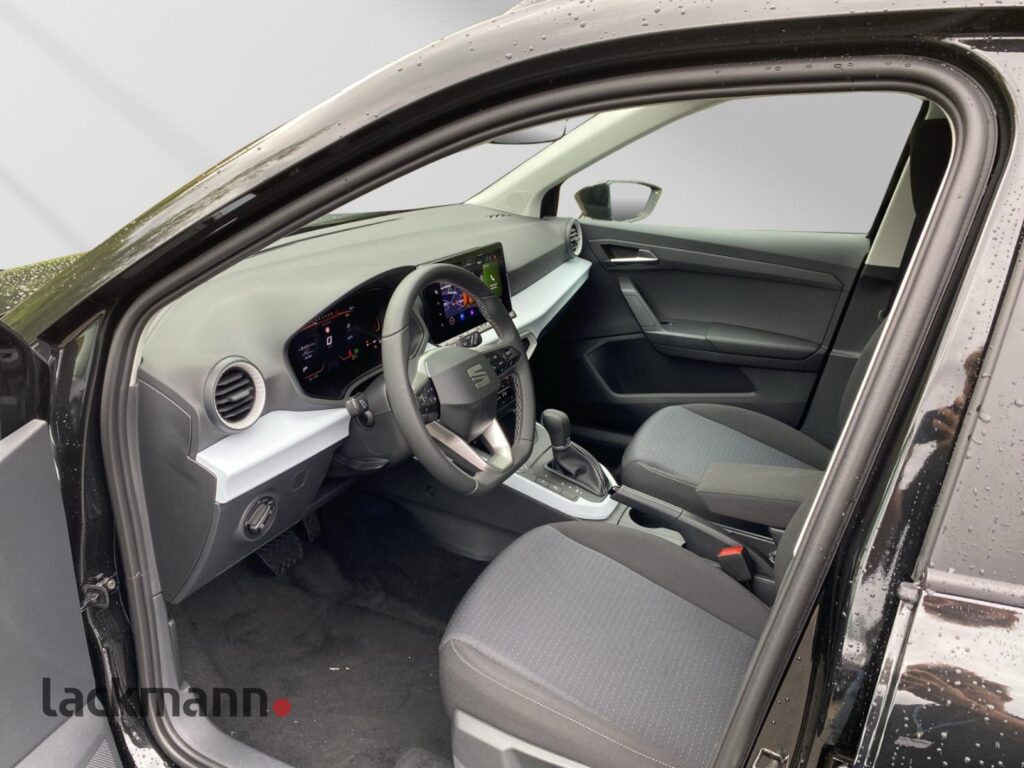 Seat Arona Exposé-Bild 8
