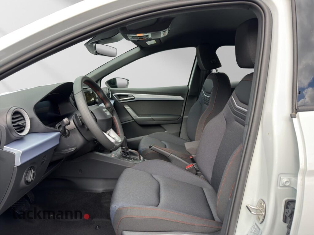 Seat Ibiza Exposé-Bild 8