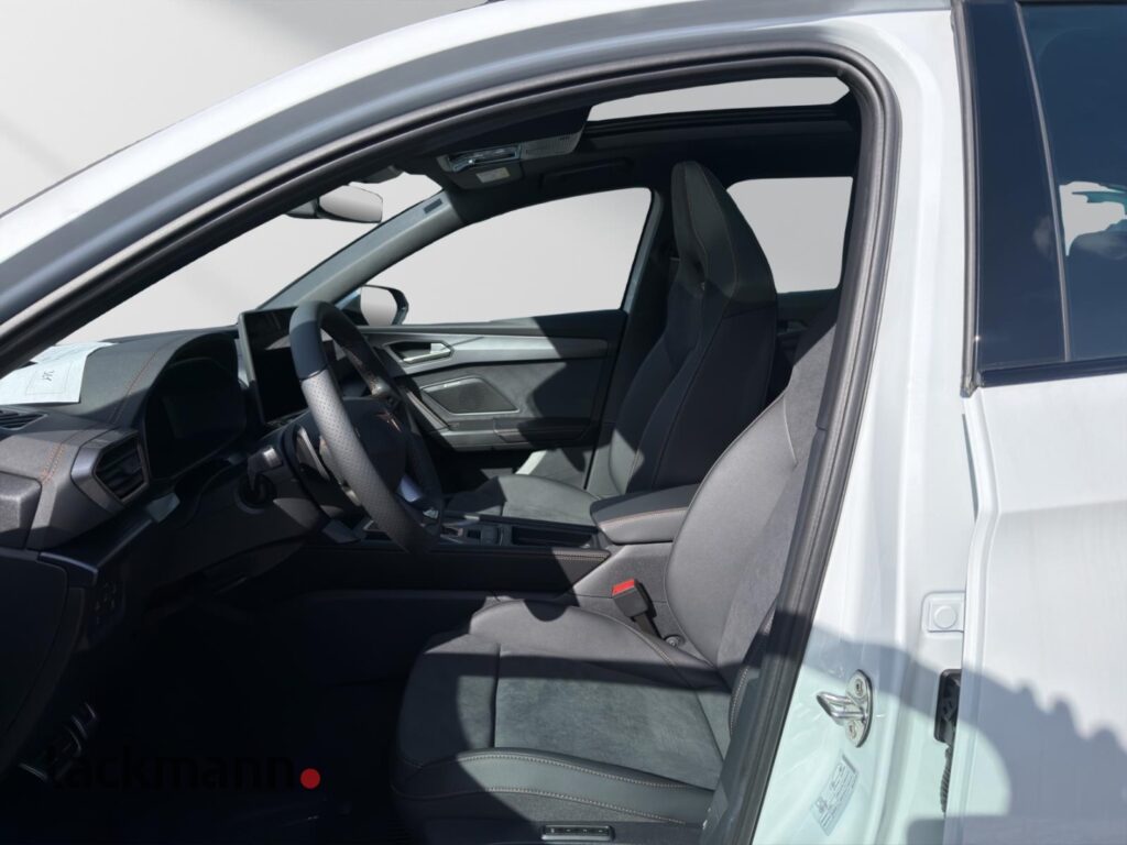 Cupra Leon Exposé-Bild 8