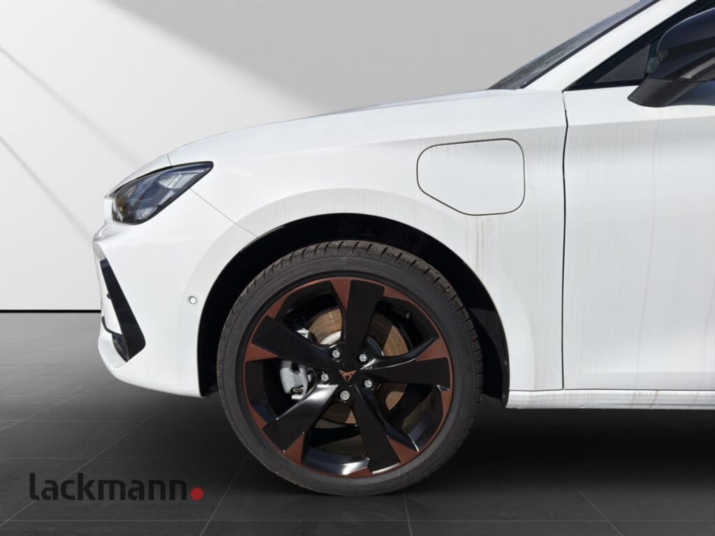 Cupra Leon Exposé-Bild 11