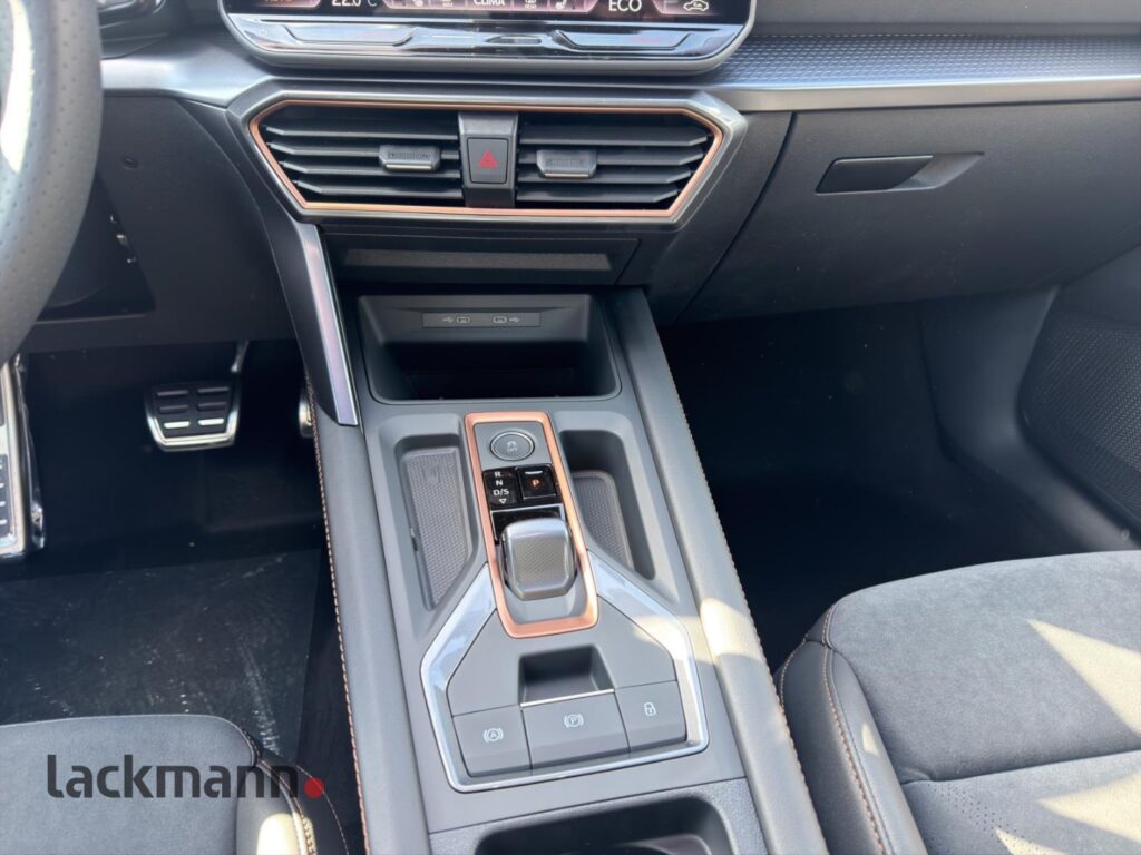 Cupra Leon Exposé-Bild 12