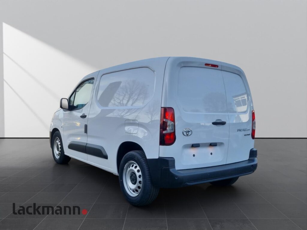 Toyota Proace City Exposé-Bild 5