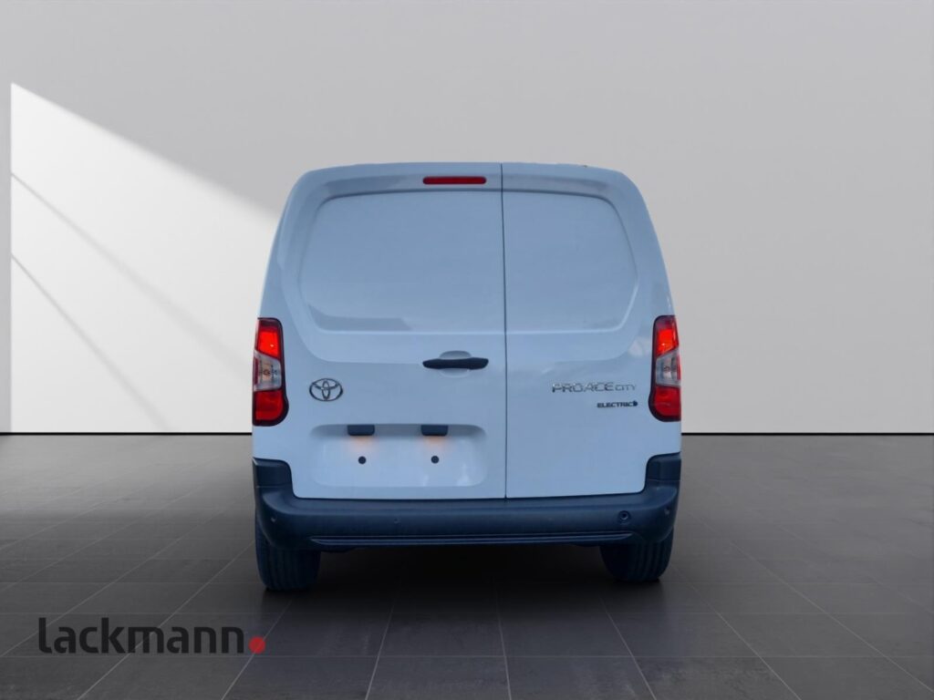 Toyota Proace City Exposé-Bild 6