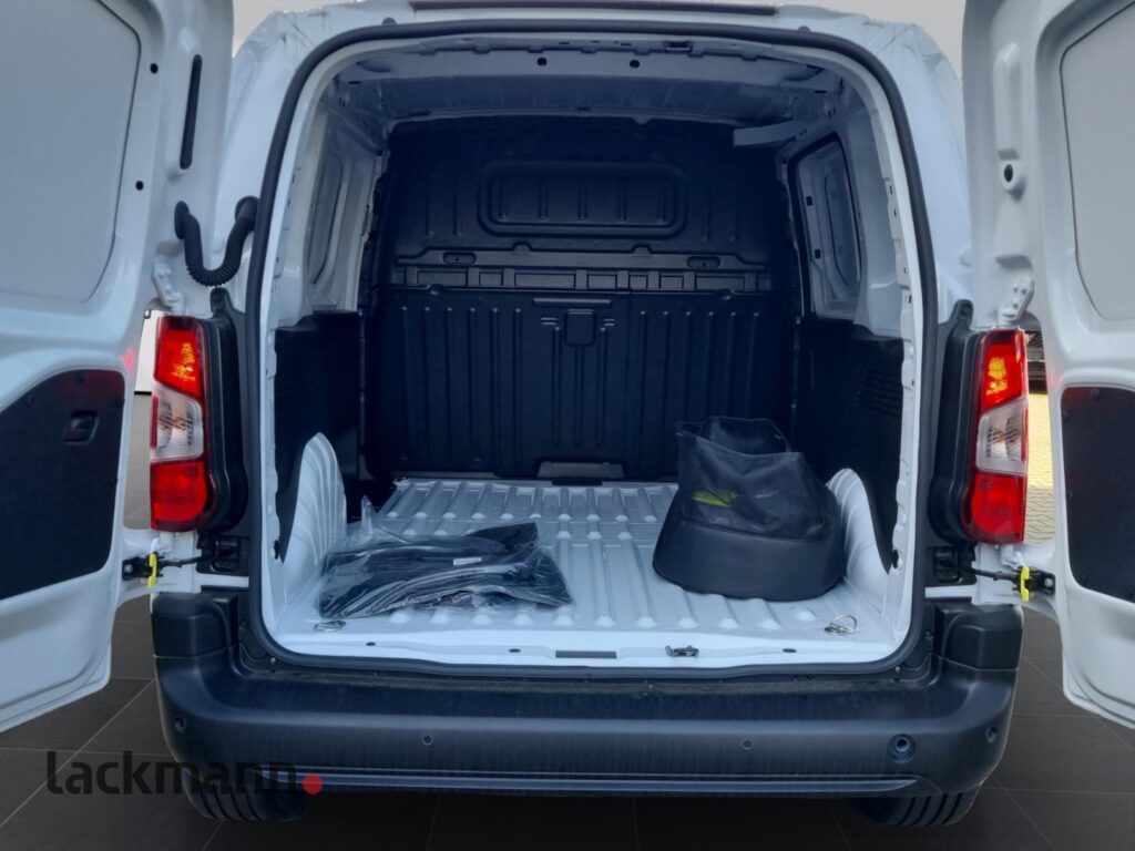 Toyota Proace City Exposé-Bild 7