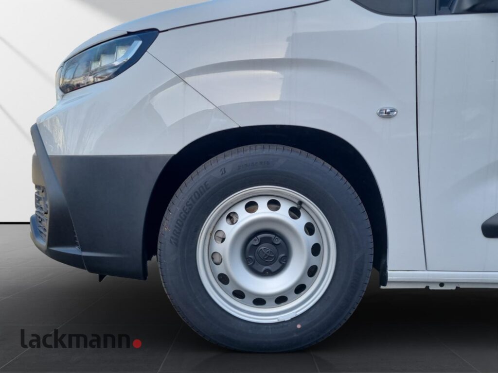 Toyota Proace City Exposé-Bild 11