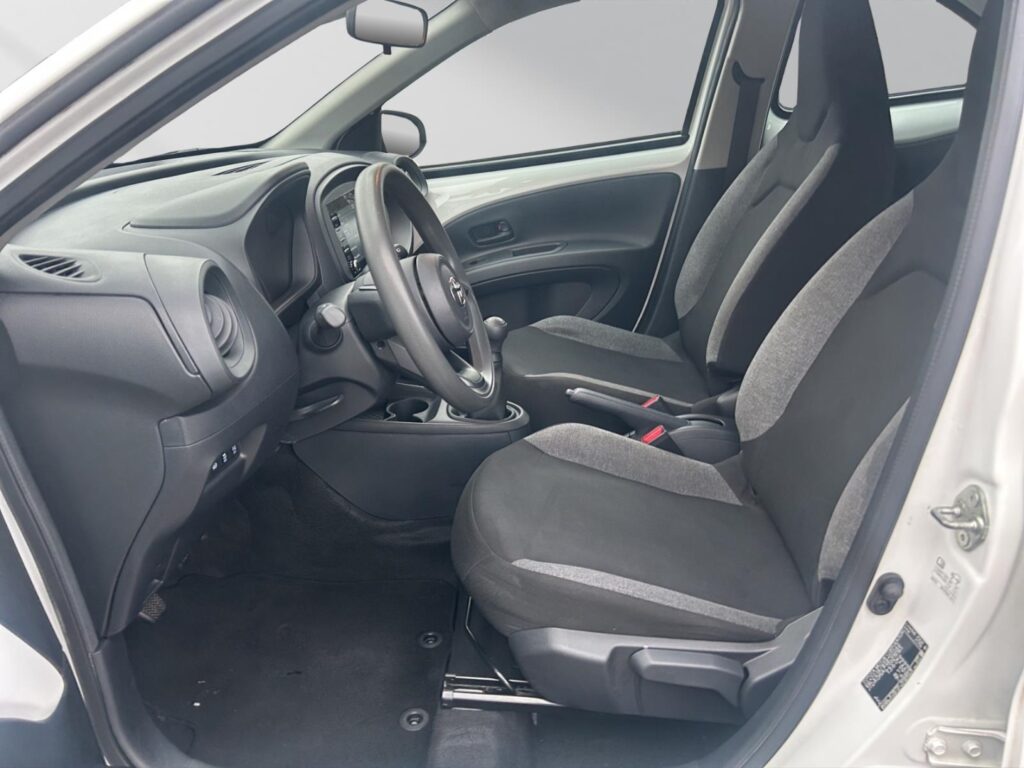 Toyota Aygo X Exposé-Bild 8