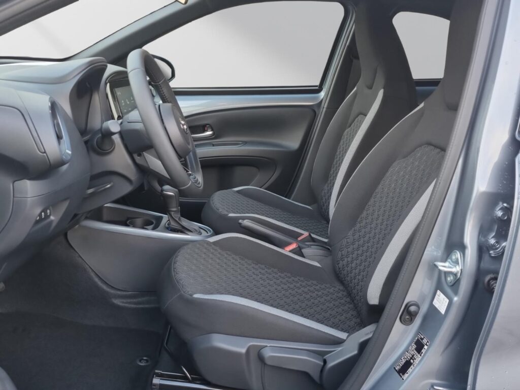 Toyota Aygo X Exposé-Bild 8