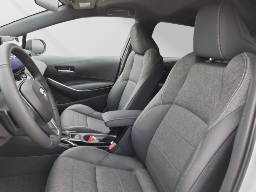 Toyota Corolla Exposé-Bild 8