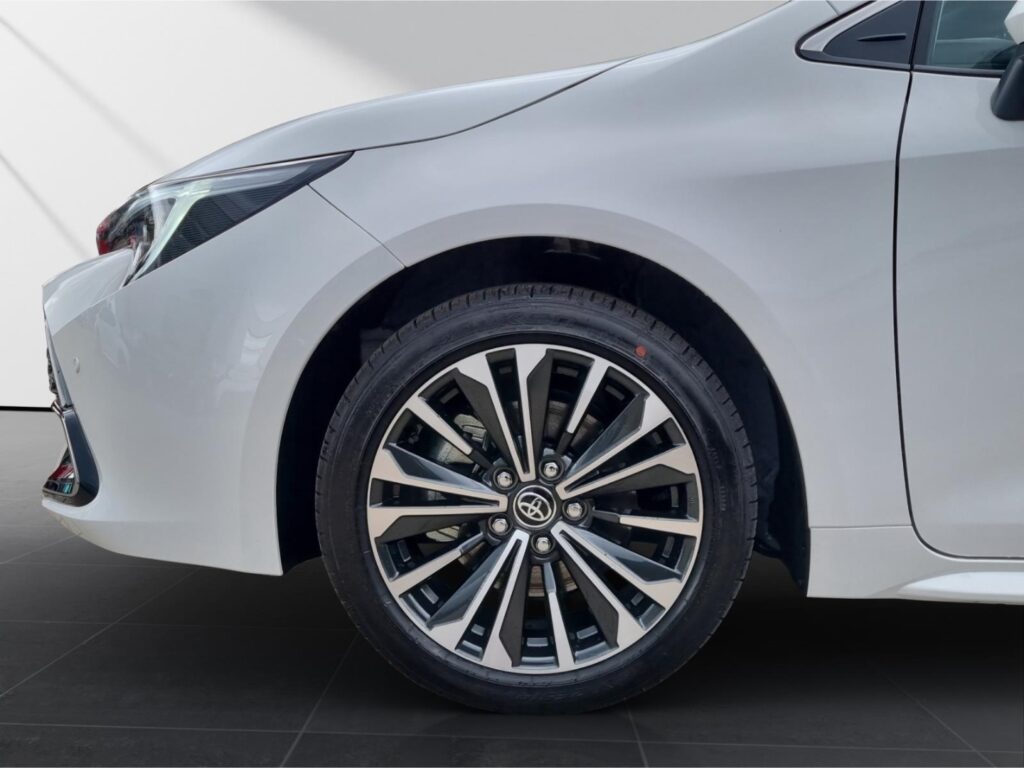 Toyota Corolla Exposé-Bild 11