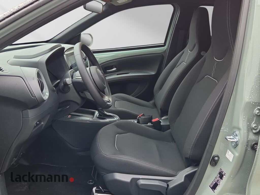 Toyota Aygo X Exposé-Bild 8