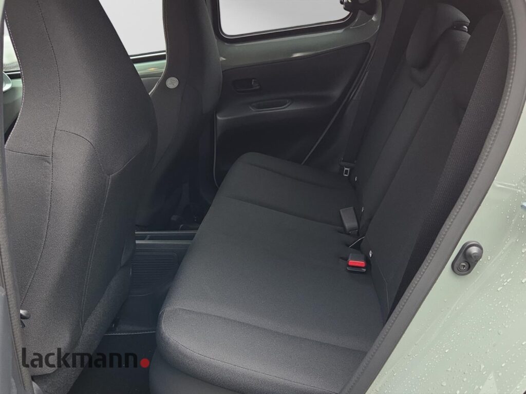 Toyota Aygo X Exposé-Bild 9