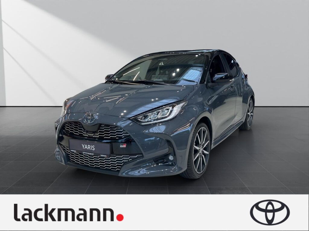 Toyota Yaris Exposé-Bild 1