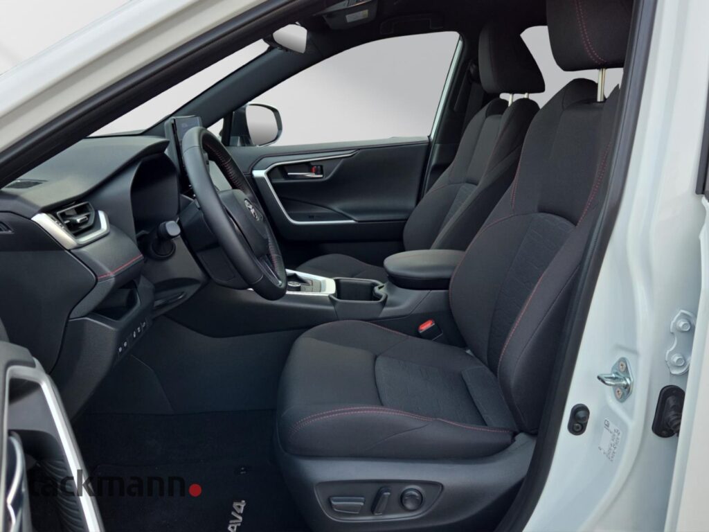 Toyota RAV 4 Exposé-Bild 8