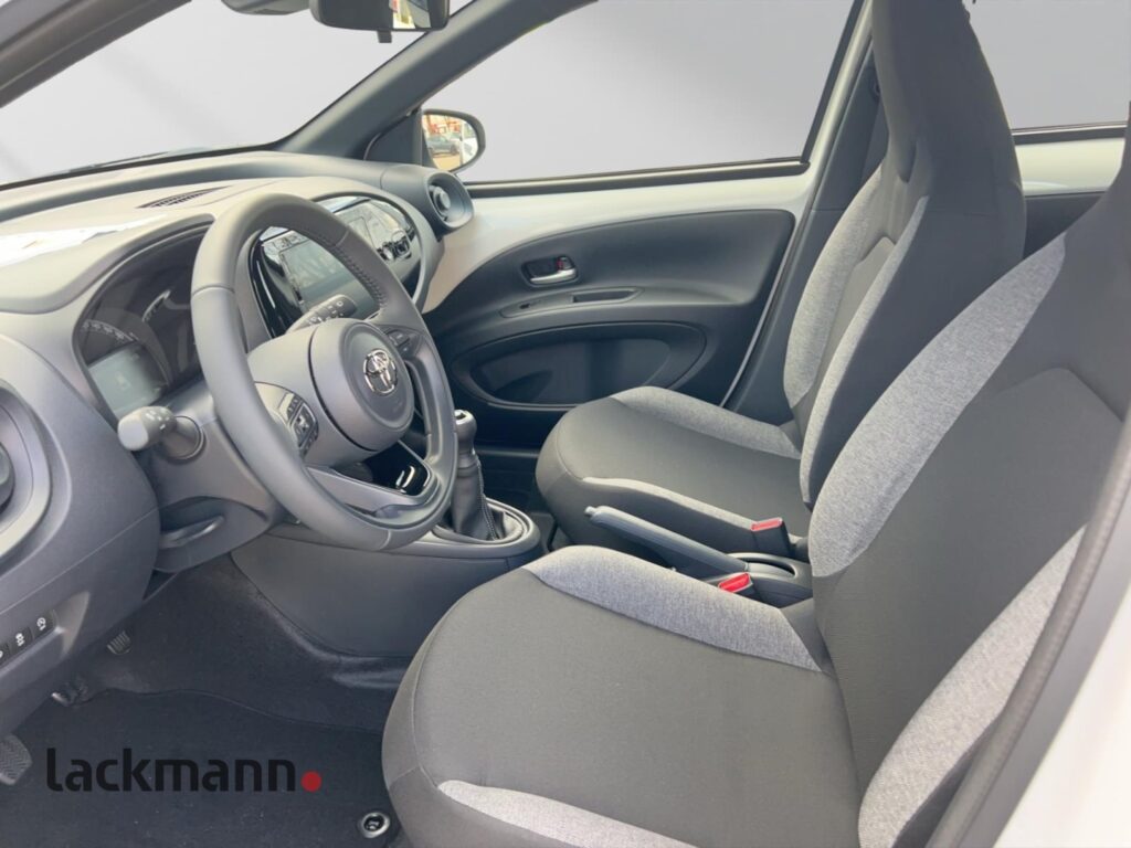 Toyota Aygo X Exposé-Bild 7