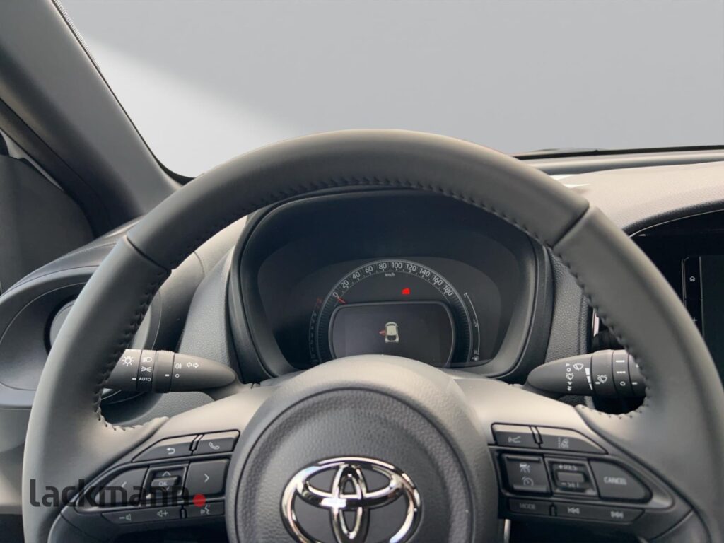 Toyota Aygo X Exposé-Bild 11