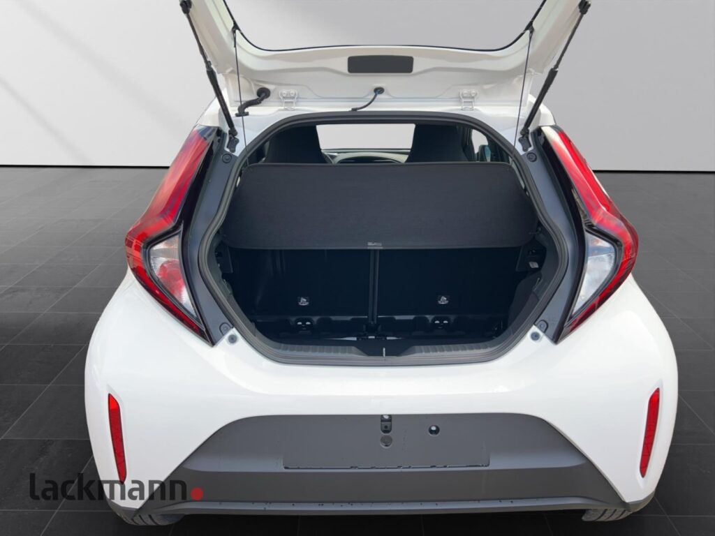 Toyota Aygo X Exposé-Bild 13