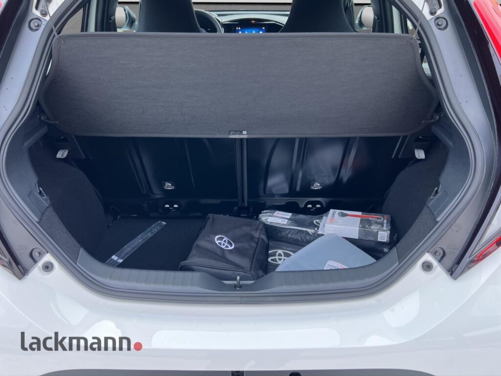 Toyota Aygo X Exposé-Bild 14