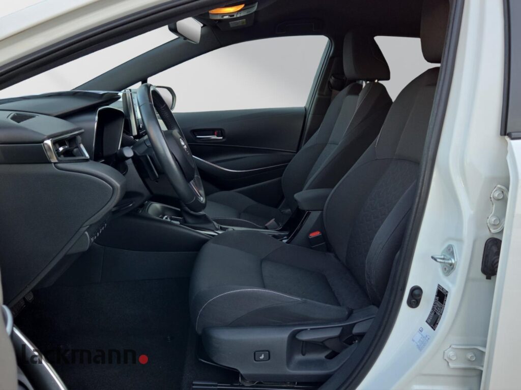 Toyota Corolla Exposé-Bild 8