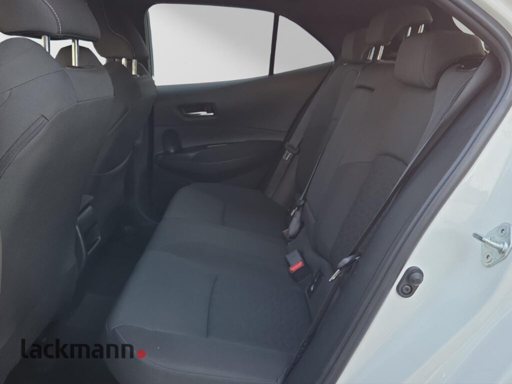 Toyota Corolla Exposé-Bild 9