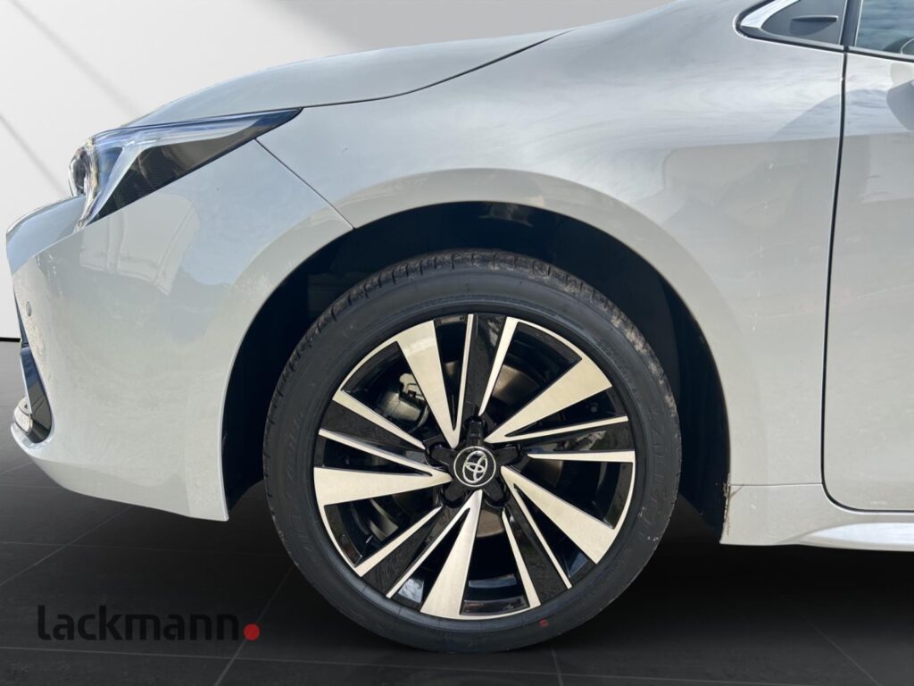 Toyota Corolla Exposé-Bild 11