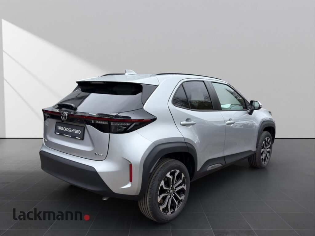 Toyota Yaris Cross Exposé-Bild 4