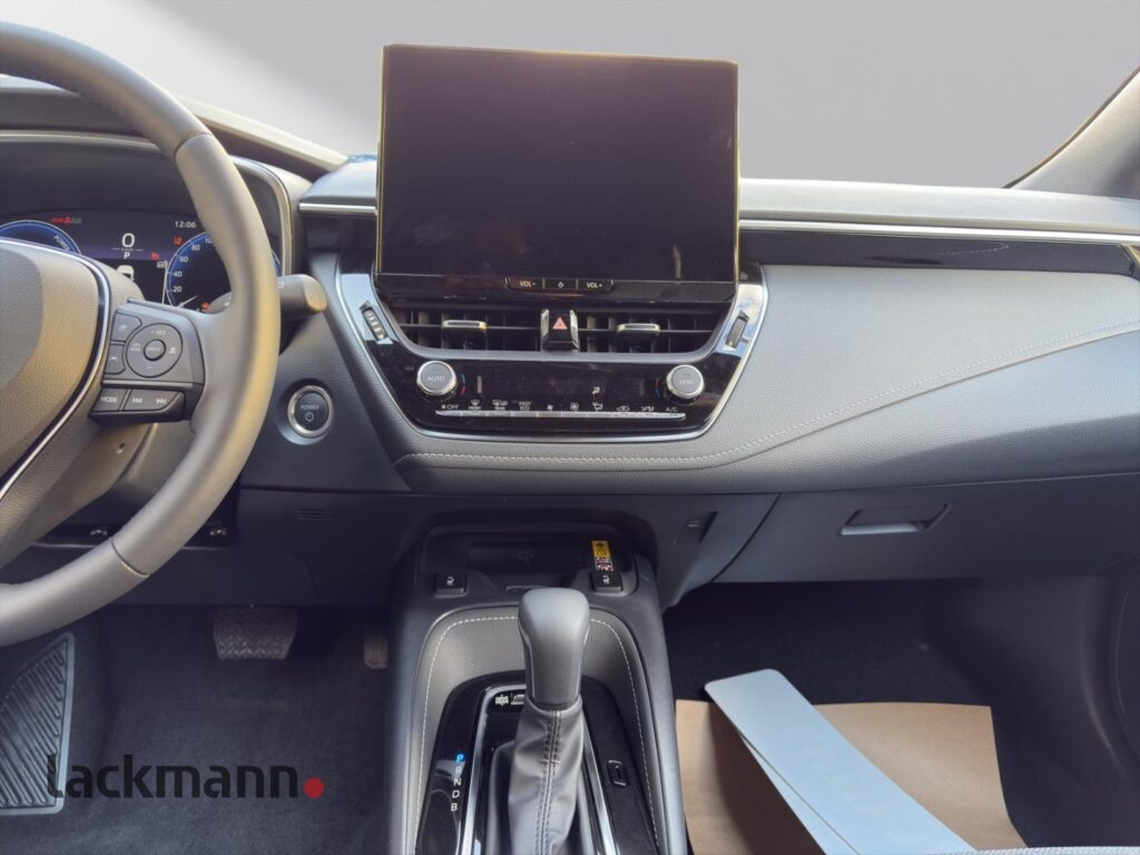 Toyota Corolla Exposé-Bild 11