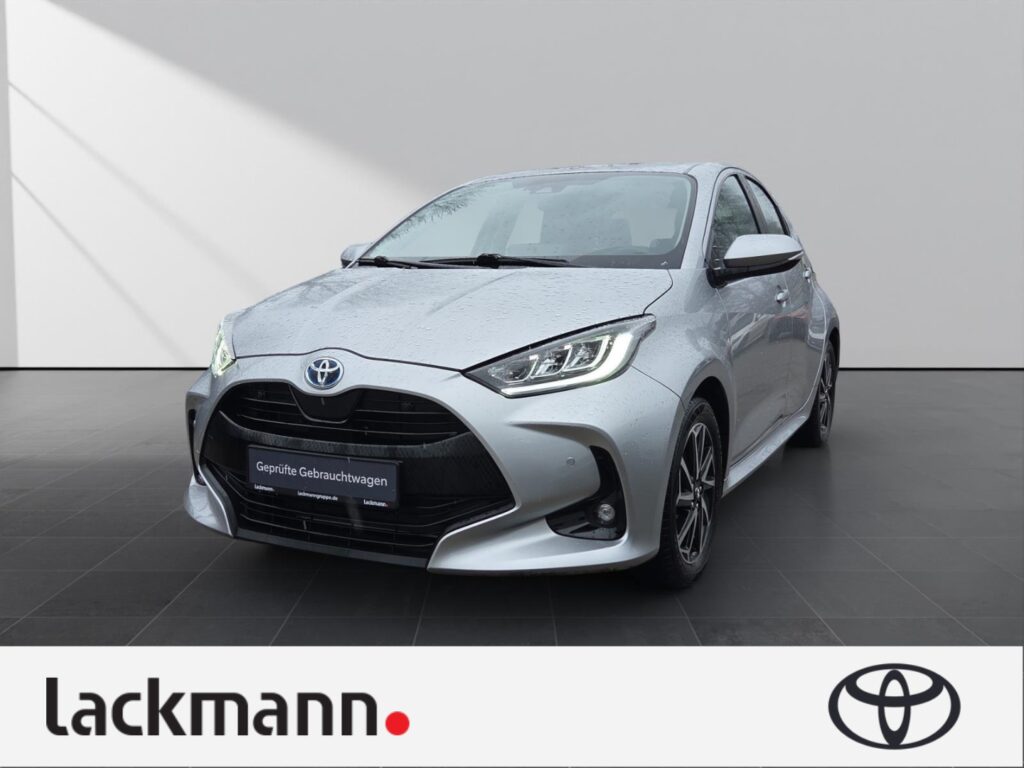 Toyota Yaris Exposé-Bild 1