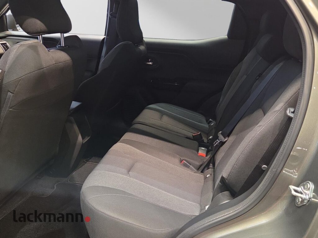 Toyota Urban Cruiser Exposé-Bild 9