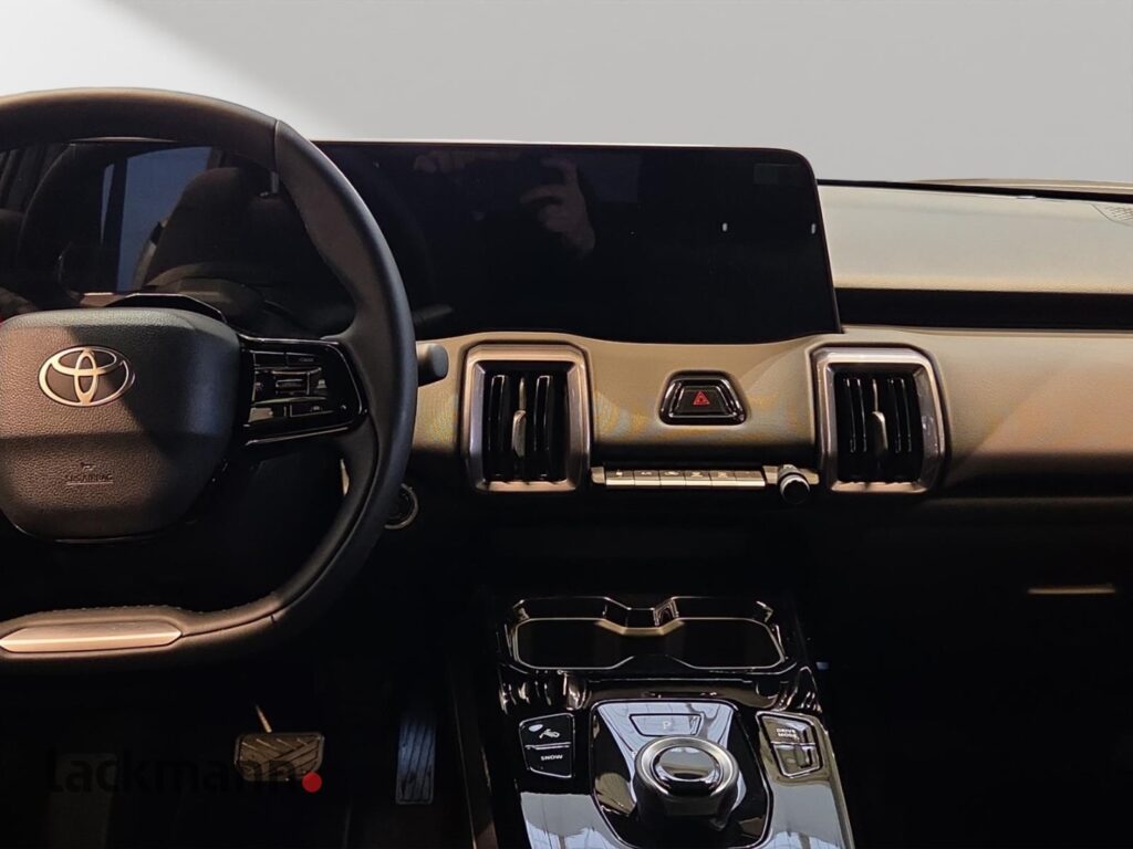 Toyota Urban Cruiser Exposé-Bild 13