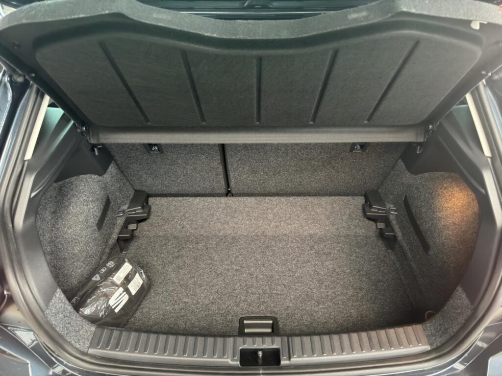 Seat Ibiza Exposé-Bild 7