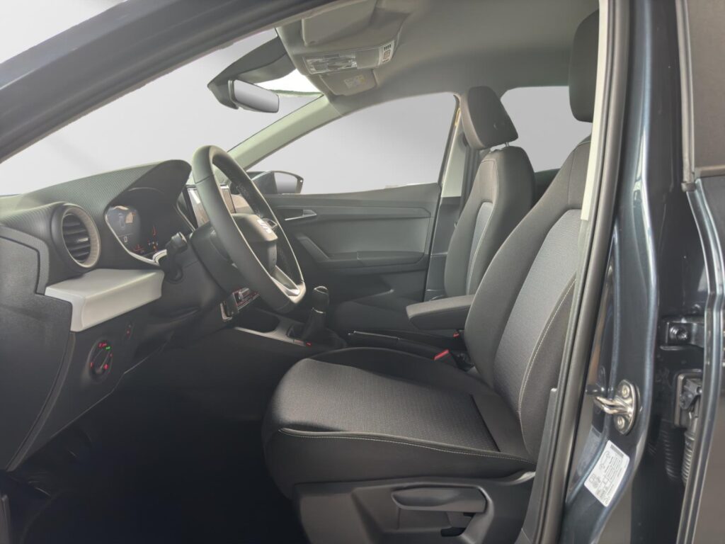 Seat Ibiza Exposé-Bild 8