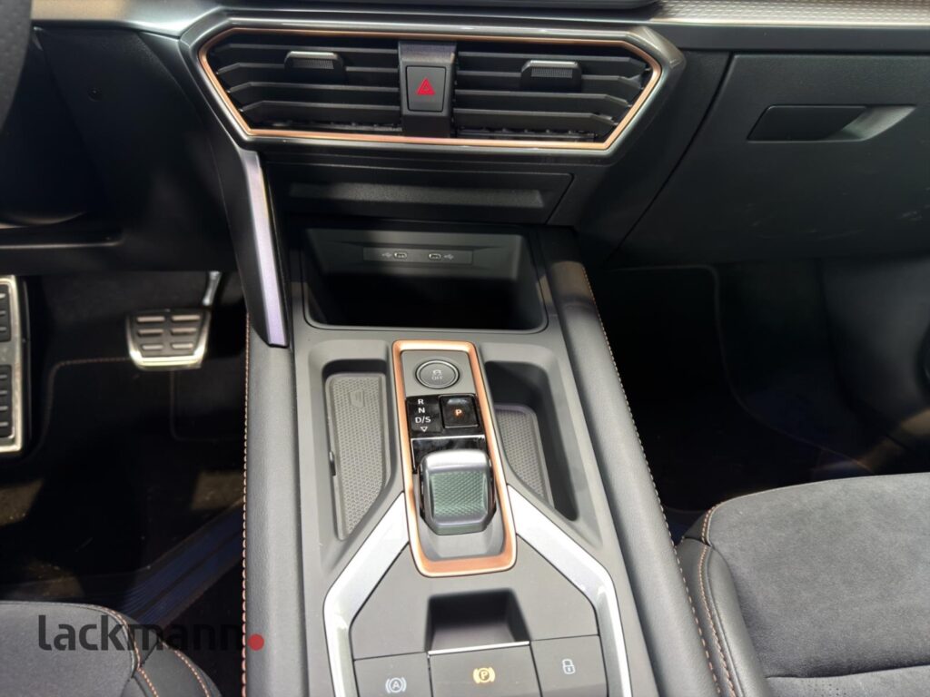 Cupra Leon Exposé-Bild 11