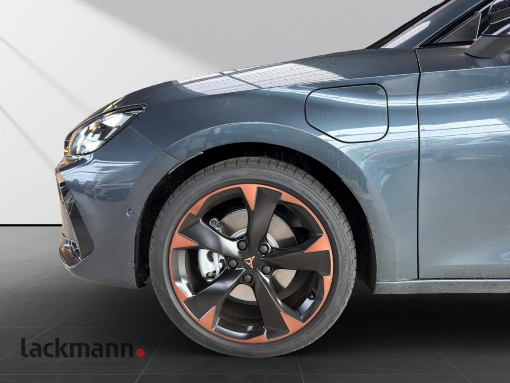 Cupra Leon Exposé-Bild 14